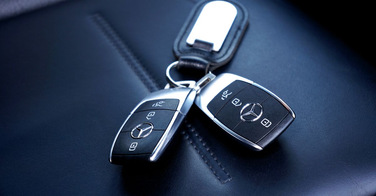BMW car key fob — A Plus Locksmith Hollywood