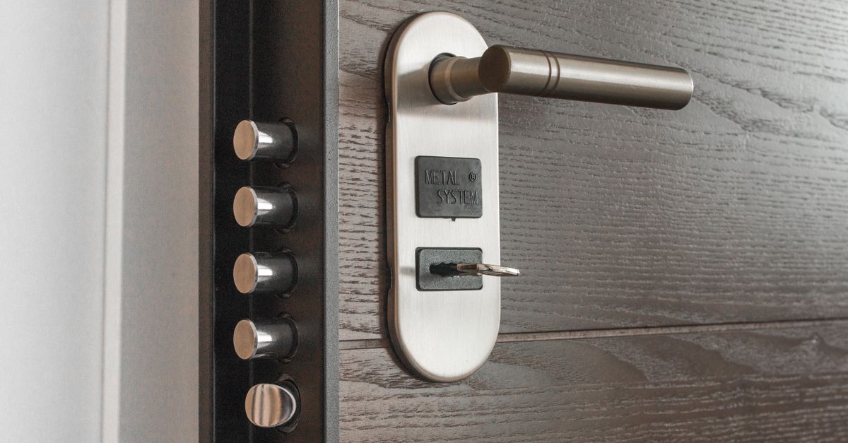 locksmith service technician — A Plus Locksmith Hollywood