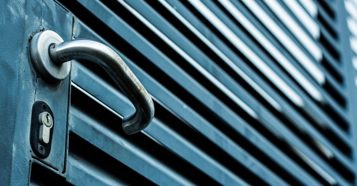 How Much Does an Emergency Locksmith Cost Near Me — and How to Avoid Getting Overcharged — A Plus Locksmith Hollywood