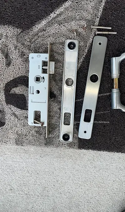 Can locksmiths pick locks-2